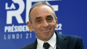 Le candidat Reconquête! à la présidentielle Eric Zemmour présente son programme économique au Medef, le 21 février 2022 à Paris