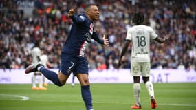 Kylian Mbappé buteur lors de PSG-Lorient, 30 avril 2023