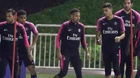 Neymar et ses coéquipiers ont vu leur dernier entraînement annulé lors de leur stage au Qatar.