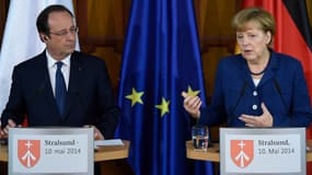 S'exprimant depuis Stralsund, en Allemagne, François Hollande et Angela Merkel ont jugé les référendums prévus en Ukraine "illégaux".