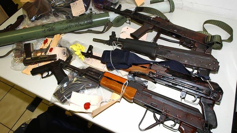 Un arsenal d'armes. Photo d'illustration