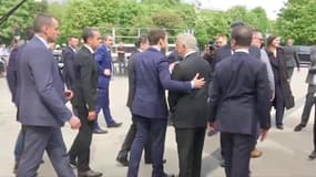 Sa campagne patine, comment Emmanuel Macron doit rebondir
