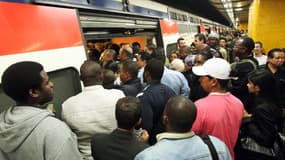 Des usagers du RER (photo d'illustration)