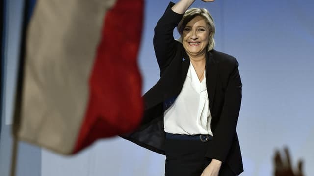 Marine Le Pen en meeting à Bordeaux.