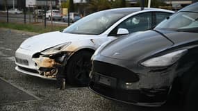 Une des voitures Tesla détruite dans l'incendie criminel d'une concession du constructeur automobile américain à Plaisance-du-Touch (Haute-Garonne).