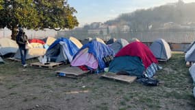 Campement de tentes constitué au jardin des Chartreux ce mardi 21 janvier à Lyon