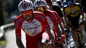 Le coureur français de l'équipe Cofidis Pierre-Luc Perichon mène le peloton lors de la 7e étape de la 79e course cycliste Paris-Nice, 119,5 km entre Le Broc et Valdeblore La Colmiane, le 13 mars 2021
