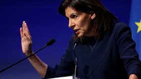 La candidate PS à l'élection présidentielle Anne Hidalgo à Paris le 15 mars 2022