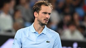 Daniil Medvedev, lors du 2e tour de l'Open d'Australie, contre l'américain Learner Tien, le 16 janvier 2025