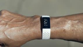 Un bracelet connecté de la marque Fitbit