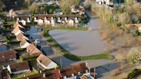 Vue aérienne des inondations dans la commune de Blendecques, le 4 janvier 2024 dans le Pas-de-Calais