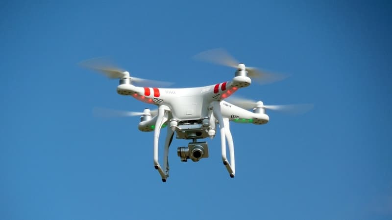 Les policiers pourront notamment utiliser des drones pendant les manifestations. PHOTO D'ILLUSTRATION