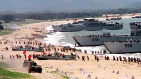 Exercice de débarquement de l'armée chinoise près de Taiwan en 1999