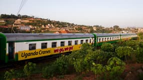 La ligne doit comprendre une dizaine de gares - pour voyageurs et les marchandises - et un terminal.