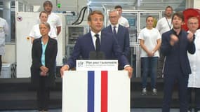 Emmanuel Macron dans l'usine Valeo lors de la présentation du plan de soutien à la filière automobile.