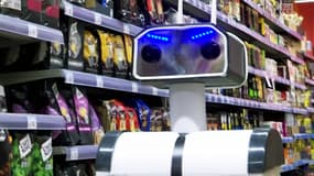 Windy, le robot qui épaule les agents de sécurité dans les supermarchés.