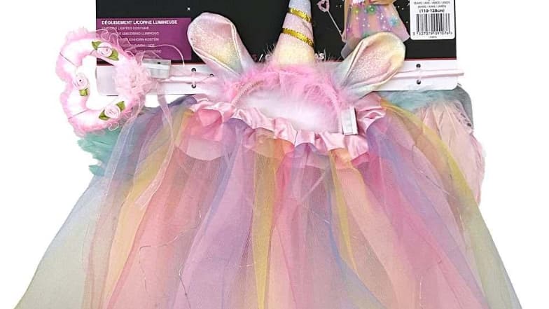 Ce déguisement de licorne n'est pas conforme à une norme de l'Afnor