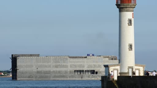 Le second navire militaire Mistral, baptisé "Sébastopol", en construction aux chantiers navals STX France, à Saint-Nazaire.