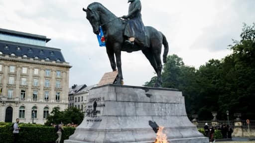Statue du roi Léopold II lors d'une manifestation antiraciste à Bruxelles le 7 juin 2020 Statue du roi Léopold II lors d'une manifestation antiraciste à Bruxelles le 7 juin 2020