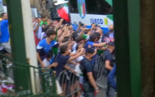 De nombreux supporters italiens ont acclamé leurs héros