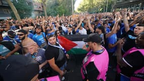 Les supporters de l'OM dans les rues de Madrid avant le choc contre le Real (2-1), le 16 septembre 2025