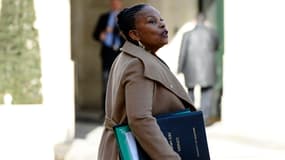 Christiane Taubira le 5 mars, dans la cour de l'Elysée.