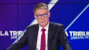 Le premier secrétaire du parti socialiste (PS) Olivier Faure invité de BFM Politique, le 9 mars 2025