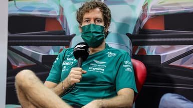 Sebastian Vettel en conférence de presse avec Aston Martin