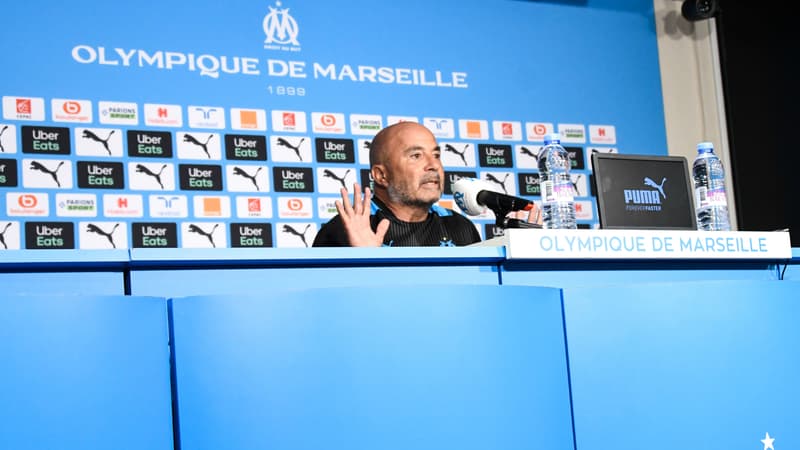 Jorge Sampaoli en conférence de presse avec l'OM