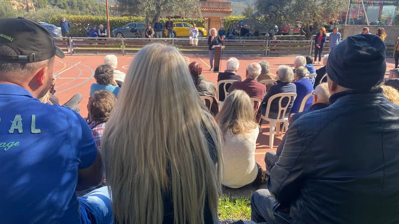 Une réunion, ce samedi 16 mars, sur le terrain de basket de la commune de Coaraze après l'éboulement
