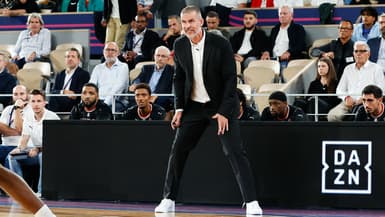 Guillaume Vizade, entraîneur du Mans, en Supercoupe face au Paris Basket, le 20 septembre 2025.