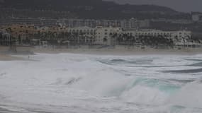 La plage de Medano à Los Cabos, au Mexique, lors du passage de l'ouragan Hilary, le 19 août 2023.