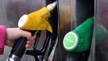 En 2022, le litre de gazole vous coûtera à la pompe 30 centimes de plus qu’aujourd’hui, estime le magazine AutoPlus cette semaine.