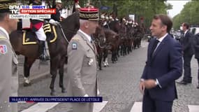 14-Juillet: Emmanuel Macron arrive place de l'Étoile avant le début du défilé