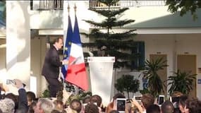 Incident de pupitre: Hollande perd ses feuilles