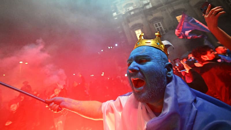 Serie A: les images de Naples en folie après le titre de champion, le 1er depuis 33 ans