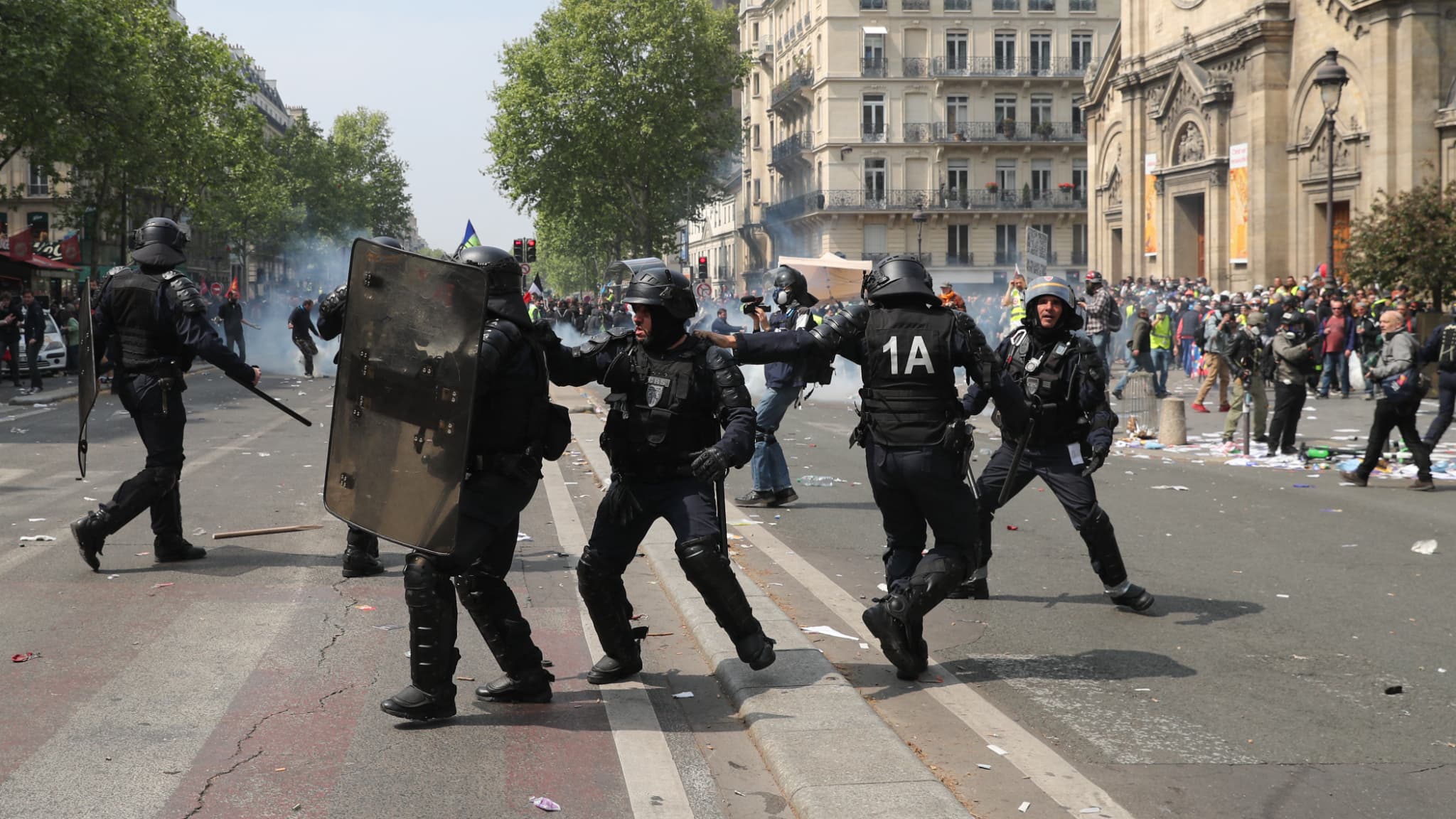 Des policiers lors de la manifestation du 1er mai 2019, à Paris.