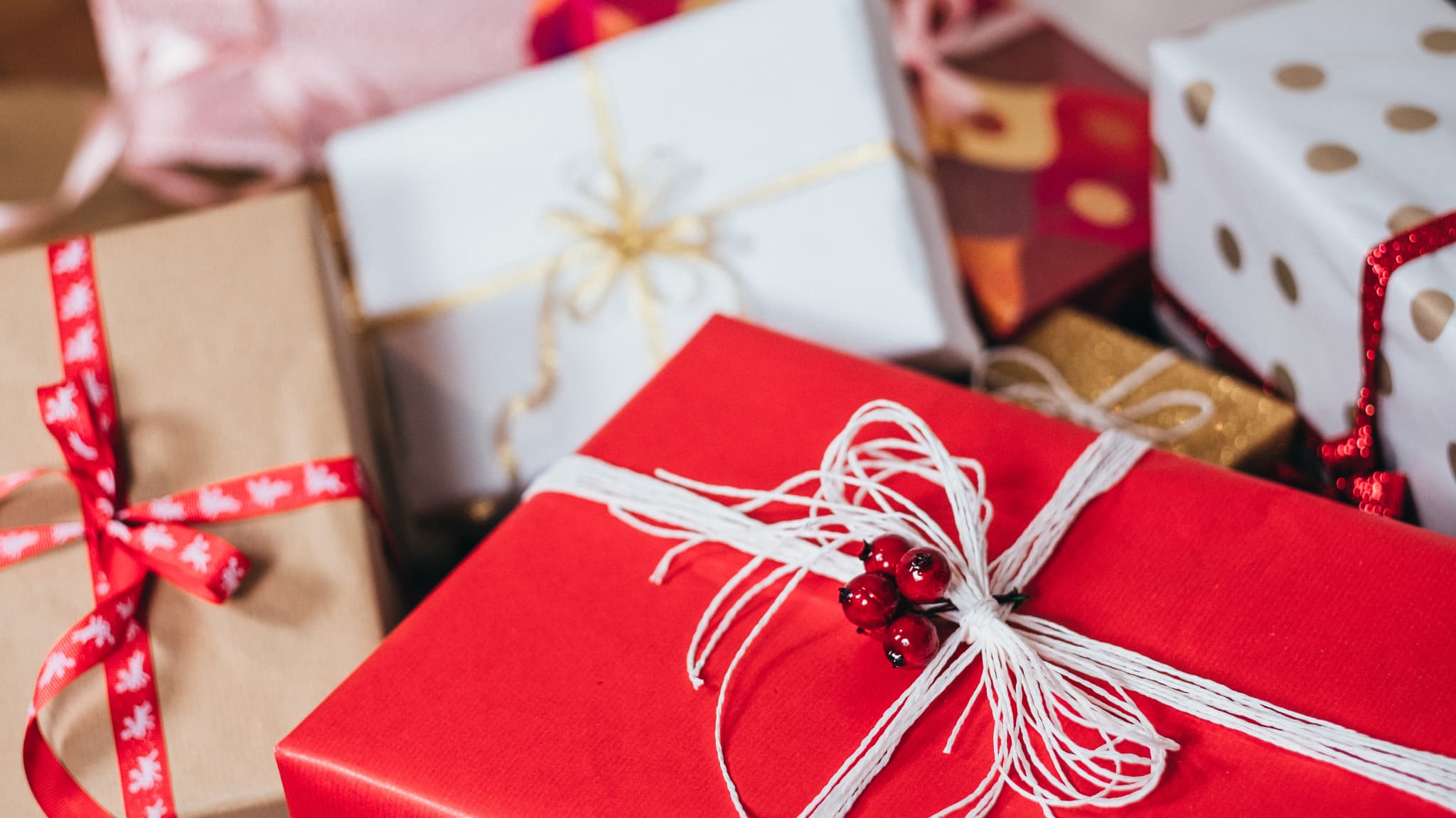Cadeau Noël à moins de 50 euros : nos idées cadeaux si vous avez un petit  budget en 2023