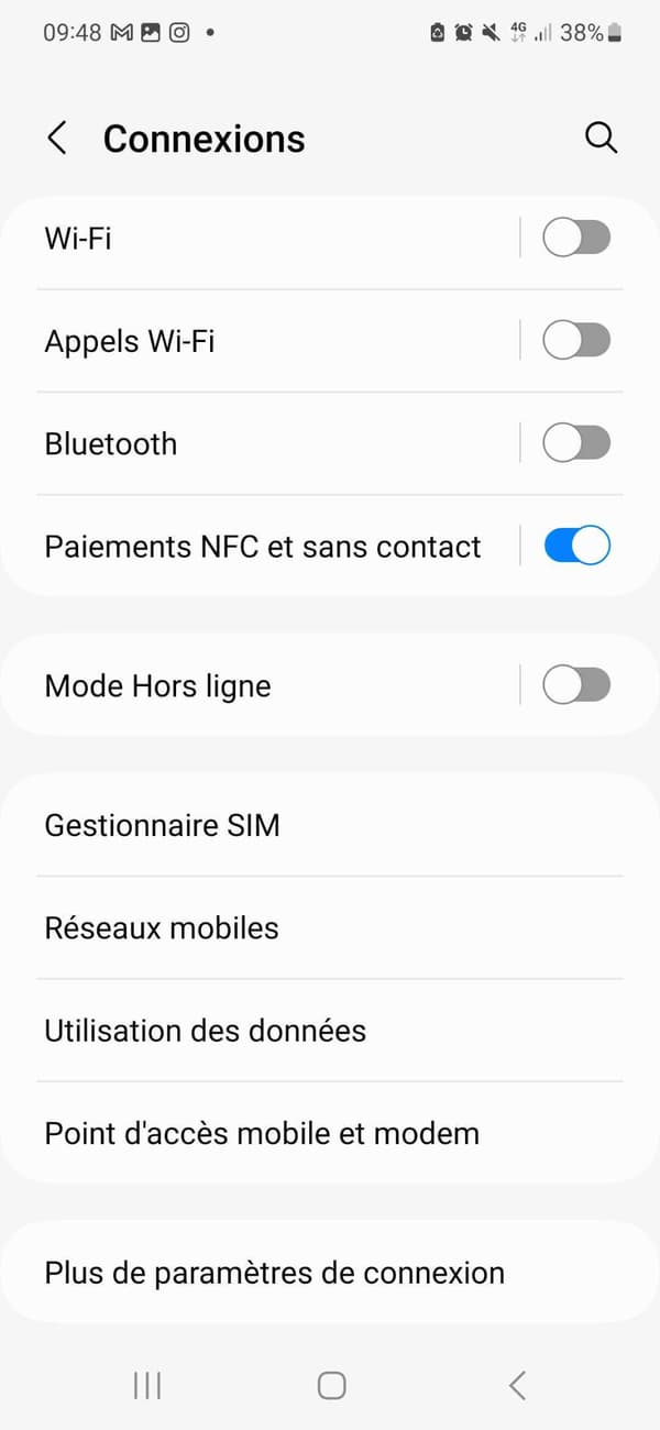 Rendez-vous dans les paramètres du smartphone pour décocher l'option d'appel avec Wi-Fi