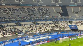 Les tribunes clairsemées du SDF à quelques minutes du coup d'envoi de France-Israël