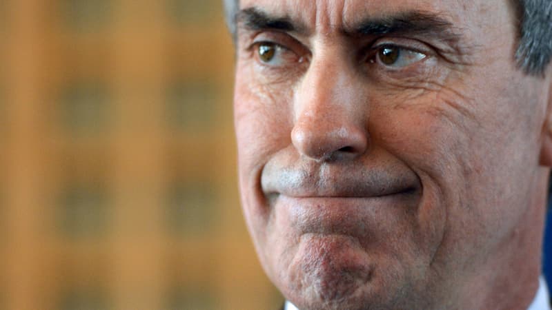 Jérôme Cahuzac, ex-ministre du budget "était vraiment au fond du trou", "il était au bout du rouleau. Il fallait qu’il avoue", confient des proches.