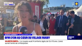 Coupe du monde de rugby: les maires de Lyon et Turin déambulent à la fanzone de la place Bellecour avant le match France-Italie