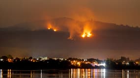Un feu de forêt à proximité de la ville de Chiguayante, dans le centre du Chili, le 9 février 2023