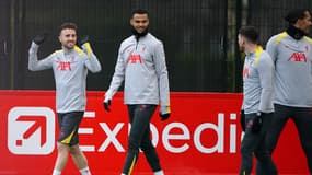 Diogo Jota, Cody Gakpo et Andrew Robertson à l'entraînement de Liverpool, le 9 décembre 2024