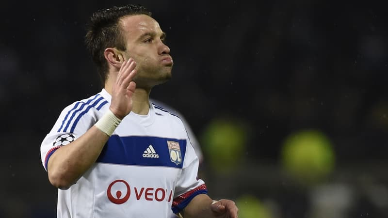 "J'aime les gens qui ont des cojones": Valbuena se réjouit de la signature de Rabiot à l'OM