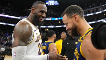LeBron James et Stephen Curry lors d'un match NBA en janvier 2024