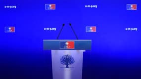 L'UMP est à nouveau plongée dans l'impasse après que Jean-François Copé a estimé mercredi que les conditions pour l'organisation d'un référendum sur un nouveau vote n'étaient pas réunies, son rival François Fillon ayant décidé de créer un groupe parlement