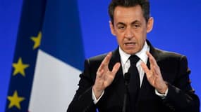 A l'occasion de ses voeux au monde de la culture, mardi à Marseille, Nicolas Sarkozy a lancé un appel à une coopération internationale dans la lutte contre le piratage des oeuvres culturelles sur internet et accusé le Parti socialiste de prôner un "désarm