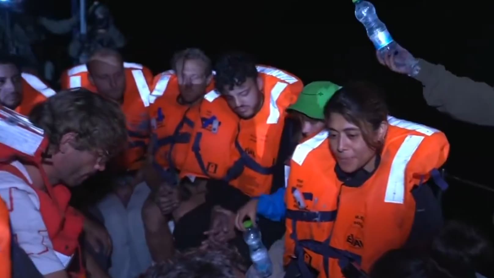 "Le spectacle est terminé": Israël intercepte le bateau humanitaire de Rima Hassan et Greta Thunberg en route pour Gaza