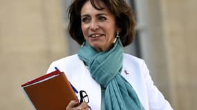 La ministre de la Santé Marisol Touraine ici le 25 septembre, a assuré dimanche que l'infirmière française de MSF contaminée par le virus Ebola allait "mieux".